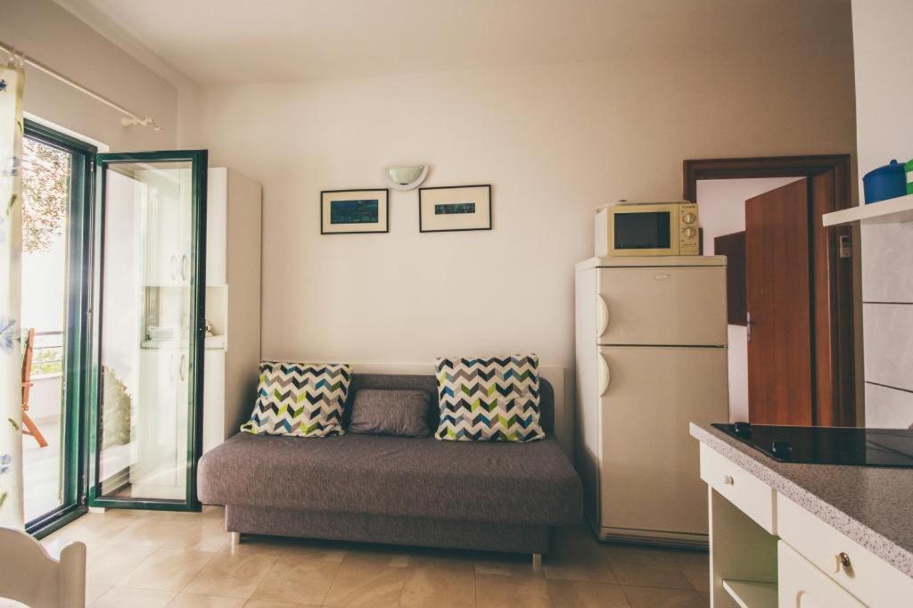 Apartments Ante Podaca Esterno foto